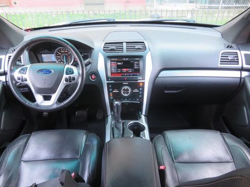 Used 2015 Ford Explorer Sport w/ Equipment Group 401A image 12