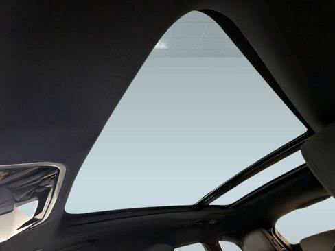 New 2026 Land Rover Range Rover Velar Dynamic SE image 14