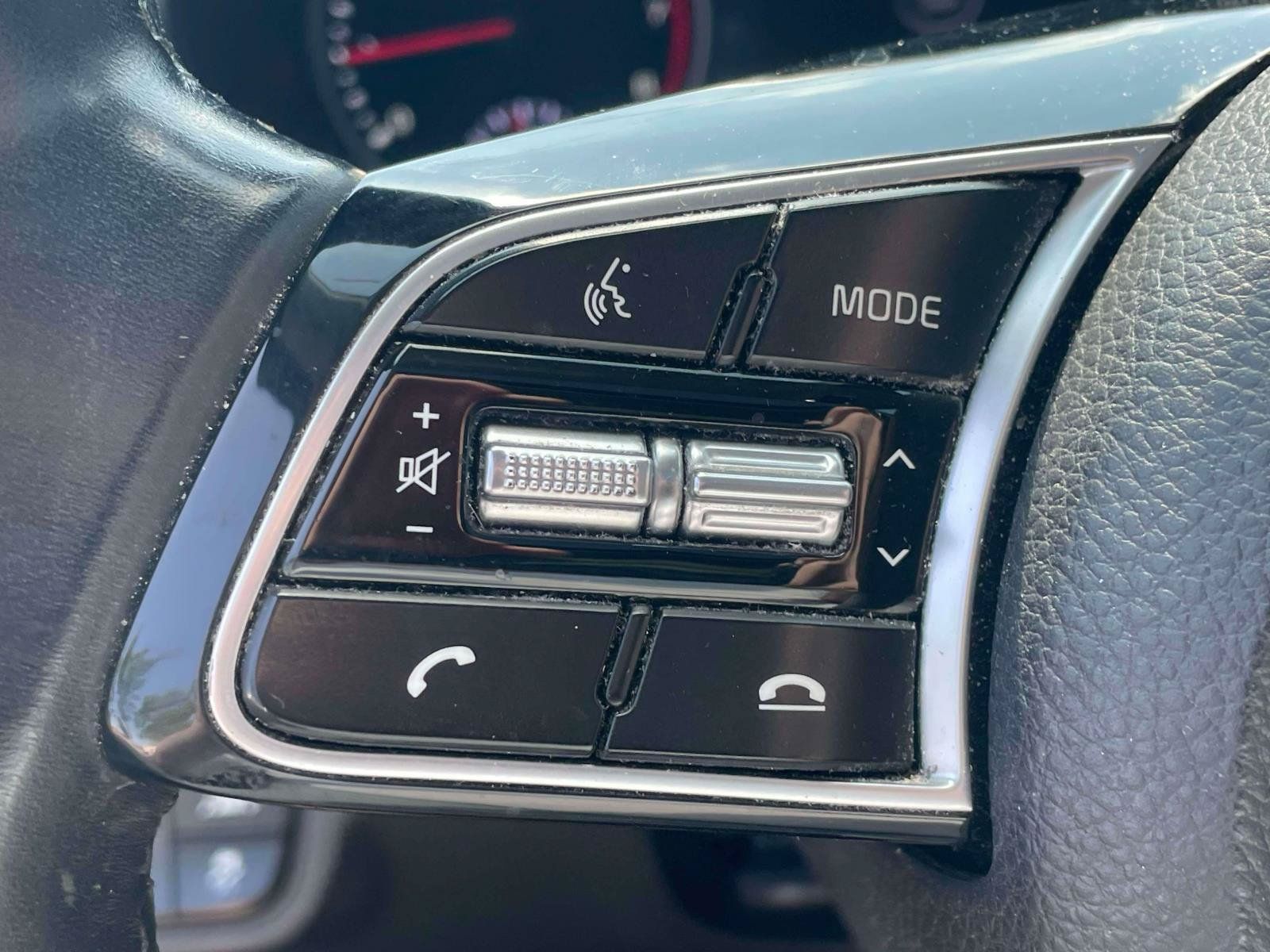 Used 2021 Kia Seltos SX w/ SX Sunroof Package AWD/4WD image 18