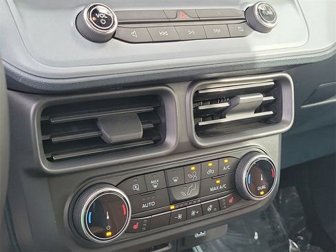 Used 2023 Ford Maverick Lariat w/ Lariat Luxury Package image 31