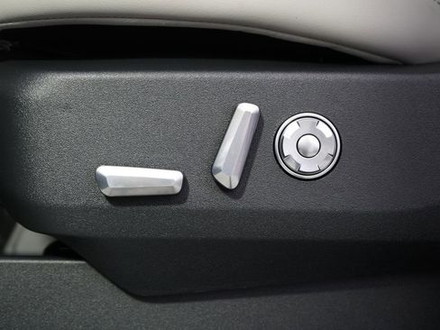 New 2026 Lincoln Navigator Reserve AWD/4WD image 14