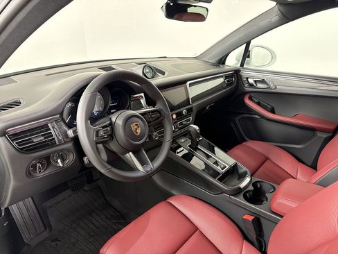 New 2026 Porsche Macan S image 4