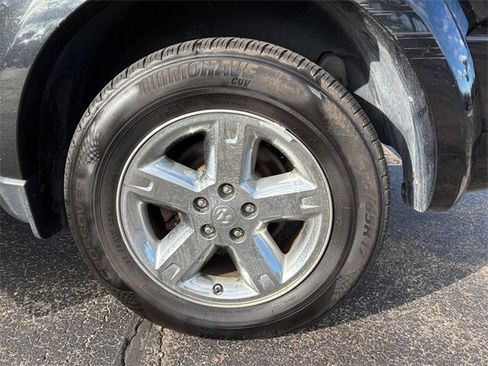 Used 2009 Dodge Nitro SLT image 16