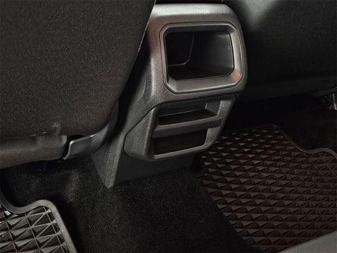 Used 2024 Volkswagen Taos S w/ MDO Package image 26