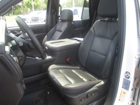 Used 2024 Chevrolet Tahoe RST w/ Luxury Package AWD/4WD image 22
