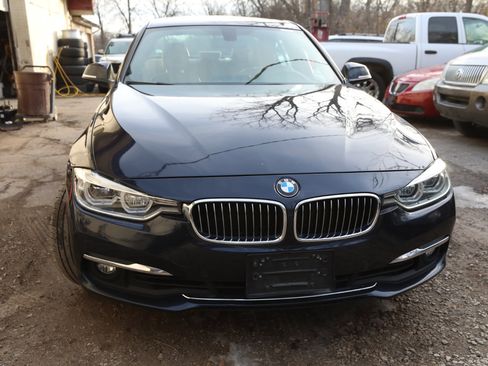 Used 2017 BMW 330i xDrive Sedan image 3