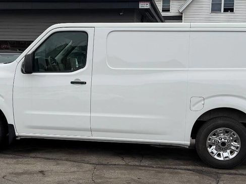 Used 2018 Nissan NV 2500 SV RWD image 18