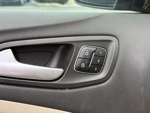 Used 2017 Ford Escape Titanium w/ Equipment Group 301A FWD image 13
