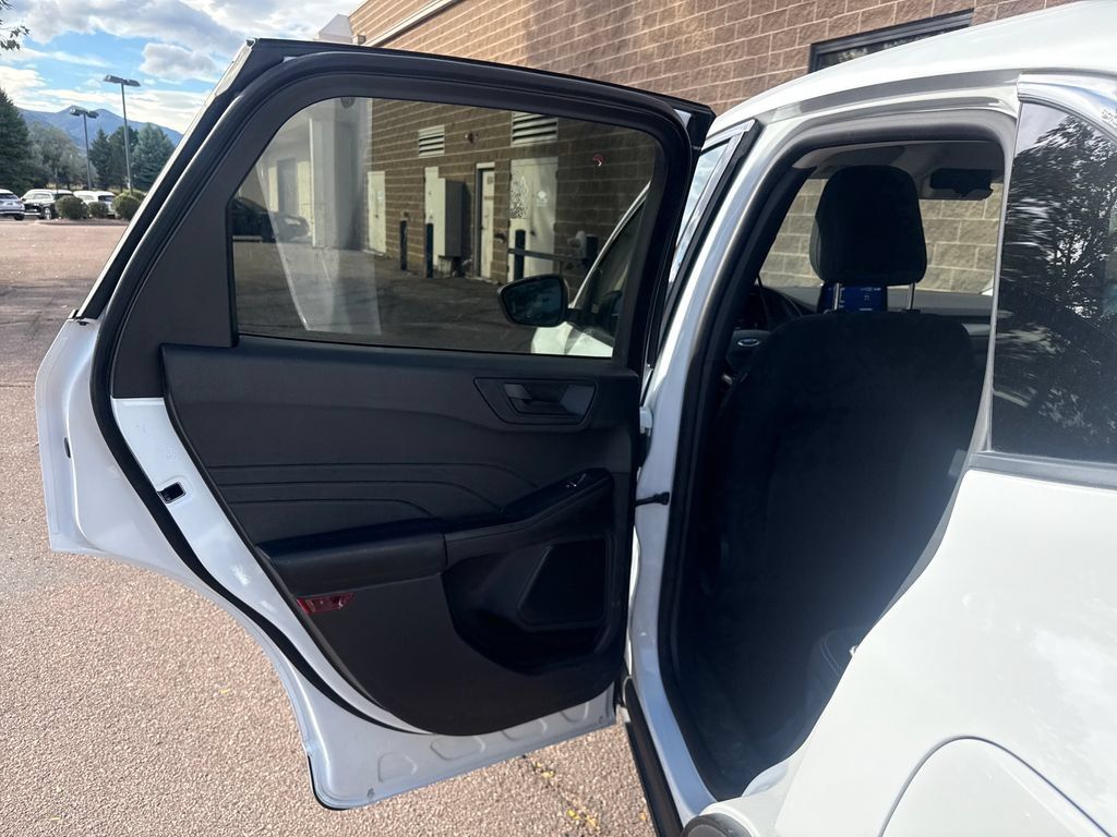 Used 2023 Ford Escape Active AWD/4WD image 17