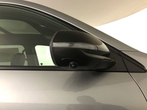 New 2026 Chevrolet Traverse Z71 w/ Driver Confidence Package image 16