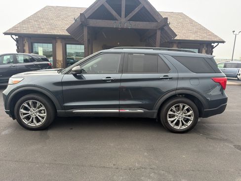 Used 2022 Ford Explorer XLT w/ Equipment Group 202A AWD/4WD image 1