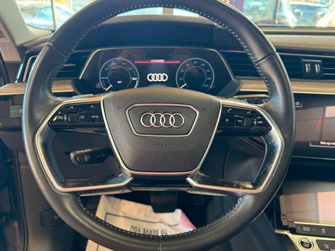 Used 2021 Audi e-tron Premium w/ Convenience Plus Package image 23