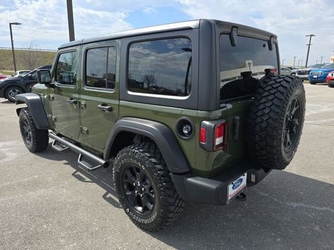 Used 2020 Jeep Wrangler Unlimited Sport image 3