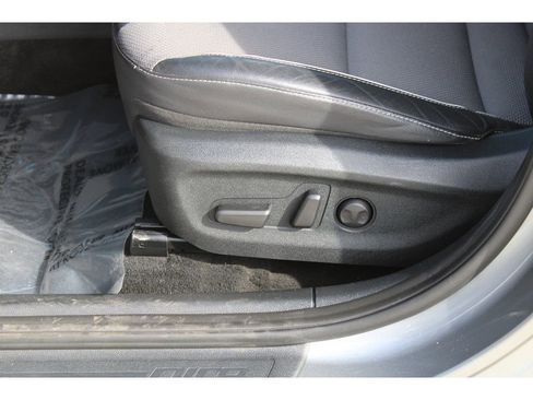 Used 2022 Kia Niro EX w/ Cold Weather Package image 12