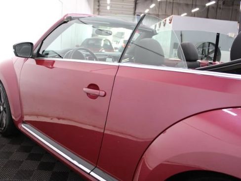 Used 2017 Volkswagen Beetle #PinkBeetle FWD image 11