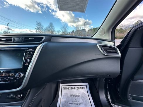 Used 2020 Nissan Murano SL w/ Moonroof Package image 16