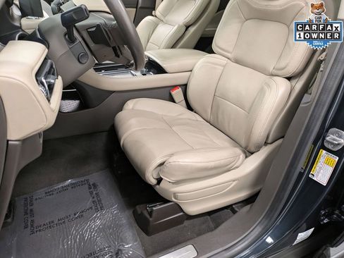 Used 2023 Lincoln Aviator Reserve w/ Equipment Group 201A image 10