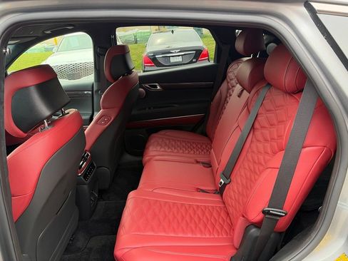 Certified 2025 Genesis GV80 3.5T e-SC AWD/4WD image 19