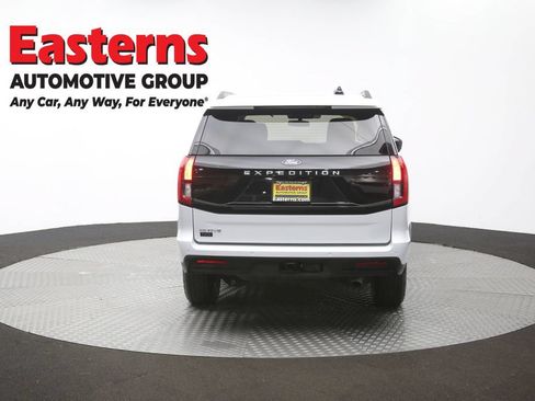 Used 2025 Ford Expedition Active AWD/4WD image 36