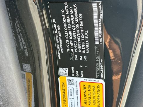 Used 2025 Aston Martin DB12 Convertible RWD image 32