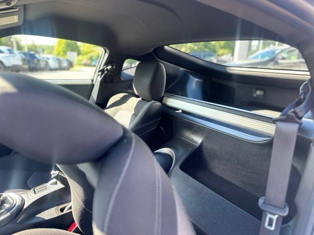 Used 2013 Nissan 370Z Coupe RWD image 12