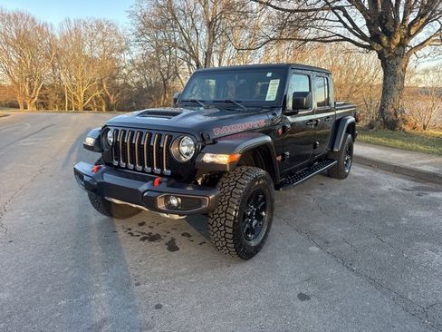 Used 2023 Jeep Gladiator Mojave image 3