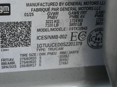 Used 2025 GMC Sierra 1500 Elevation image 35