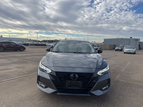 Certified 2023 Nissan Sentra SR w/ Midnight Edition Package image 2