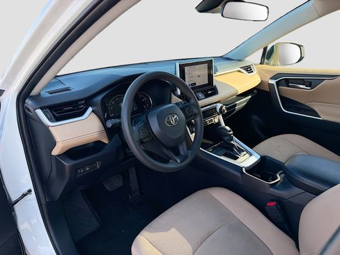 Used 2024 Toyota RAV4 XLE FWD image 24