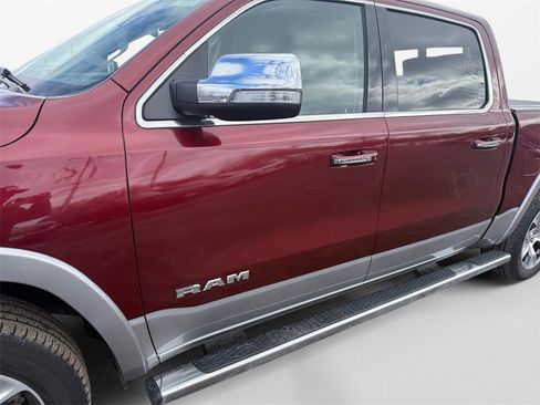 Certified 2022 RAM 1500 Laramie image 31