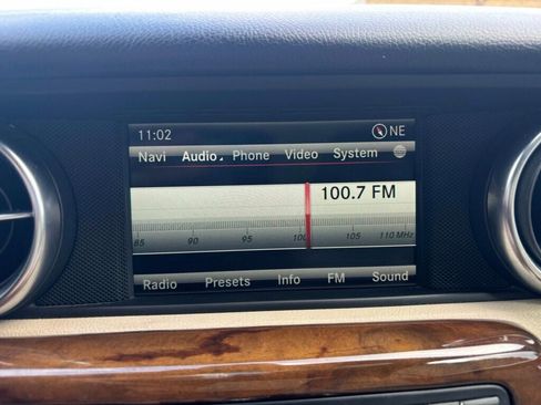 Used 2015 Mercedes-Benz SLK 250 image 28