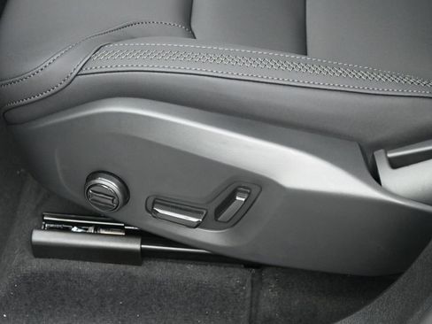 New 2026 Volvo XC60 B5 Core w/ Climate Package AWD/4WD image 12