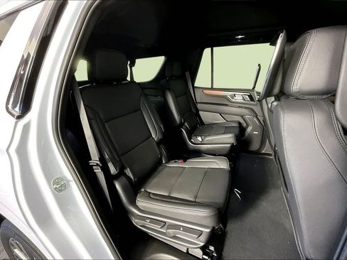 New 2026 GMC Yukon Denali w/ Denali Reserve Package AWD/4WD image 10