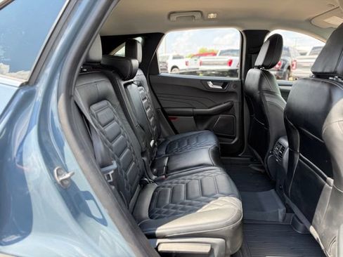 Certified 2024 Ford Escape Platinum w/ Premium Technology Package AWD/4WD image 17