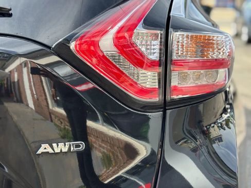 Used 2017 Nissan Murano S w/ Navigation Package image 5