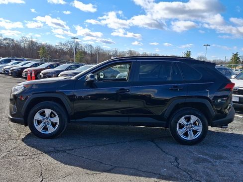 Certified 2021 Toyota RAV4 XLE image 4