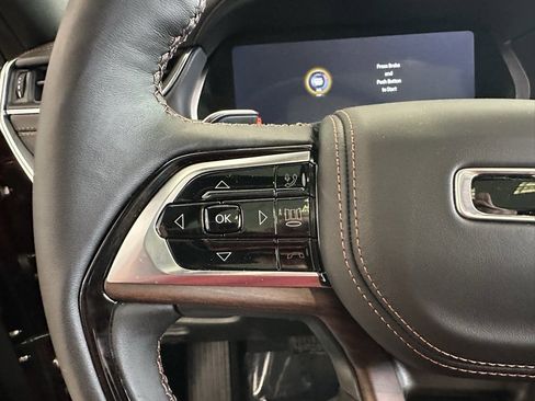 New 2025 Jeep Grand Cherokee Summit w/ Luxury Tech Group V image 25