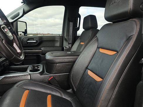 Used 2022 GMC Sierra 3500 AT4 w/ AT4 Premium Plus Package AWD/4WD image 10