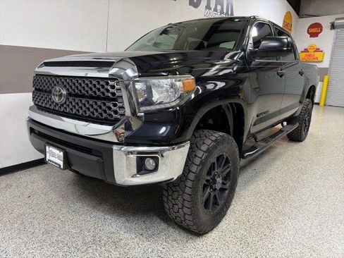 Used 2019 Toyota Tundra SR5 w/ SR5 Upgrade Package RWD image 3