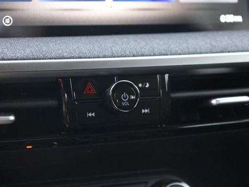 New 2026 Nissan Kicks S image 13