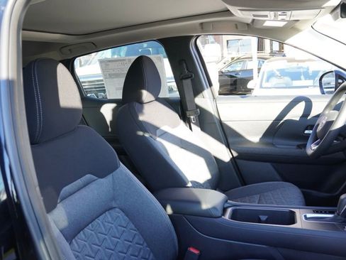 New 2026 Nissan Kicks SV w/ SV Premium Package FWD image 17
