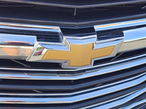 Used 2024 Chevrolet Malibu LT image 3