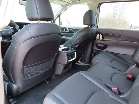 New 2026 Kia Carnival SX image 24