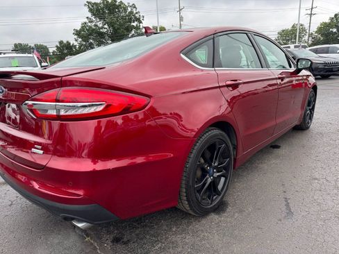 Used 2019 Ford Fusion SE w/ Equipment Group 151A FWD image 11