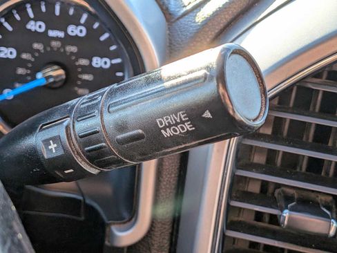 Used 2020 Ford F250 Lariat w/ Lariat Value Package AWD/4WD image 25