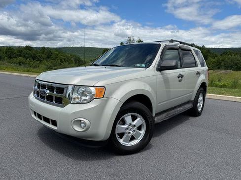 Used 2009 Ford Escape XLT AWD/4WD image 1