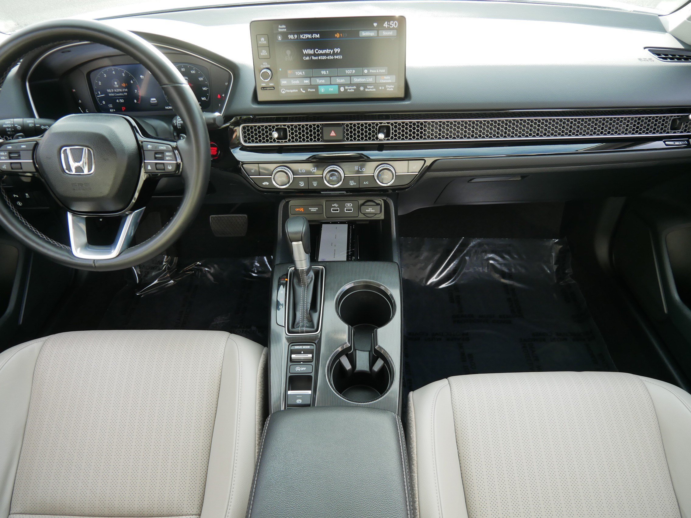 Used 2024 Honda Civic Touring image 10