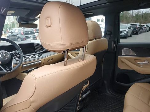 Used 2025 Mercedes-Benz GLE 450e 4MATIC image 15