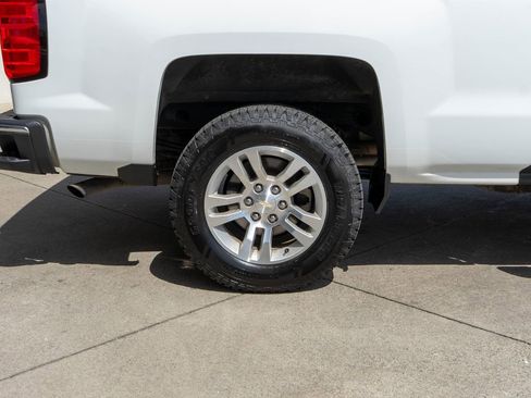 Used 2018 Chevrolet Silverado 1500 LT w/ Trailering Package AWD/4WD image 31