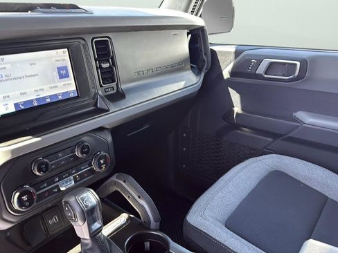 Used 2023 Ford Bronco Big Bend image 20